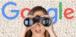 Google-søgning, en pige kigger i kikkert.