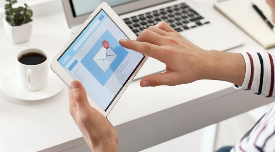 E-mail på tabletten