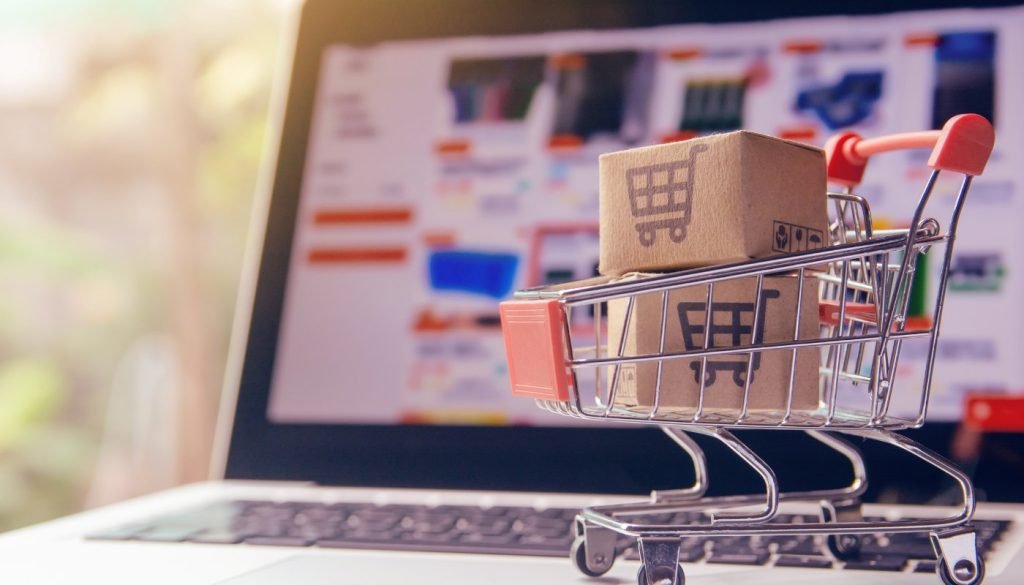 Collage om online shopping