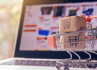 Collage om online shopping