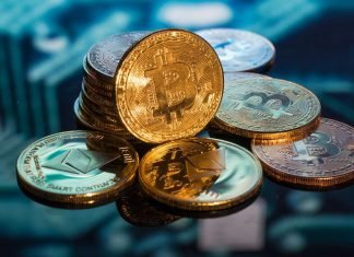 Kryptomønter ligger fladt