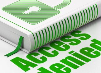 Alt hvad du behøver at vide om geoblokering En hvid bog med et grønt bogmærke, en tegnet lås og "Adgang nægtet" skrevet i midten af billedet.